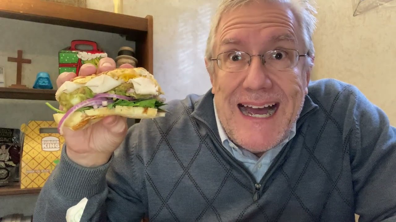 Марк попробовал праздничный сэндвич с индейкой от Subway!!!