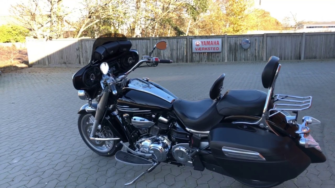 Yamaha XV 1900 med  Batwing