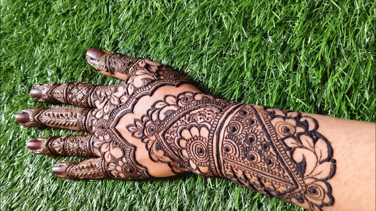 Welcome to my live back hand mehendi design