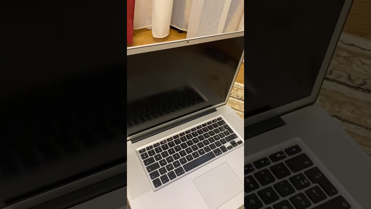 MacBook Pro 17, mid 2010, i7 2.8/4/256gb SSD/geforce 330/200 циклов