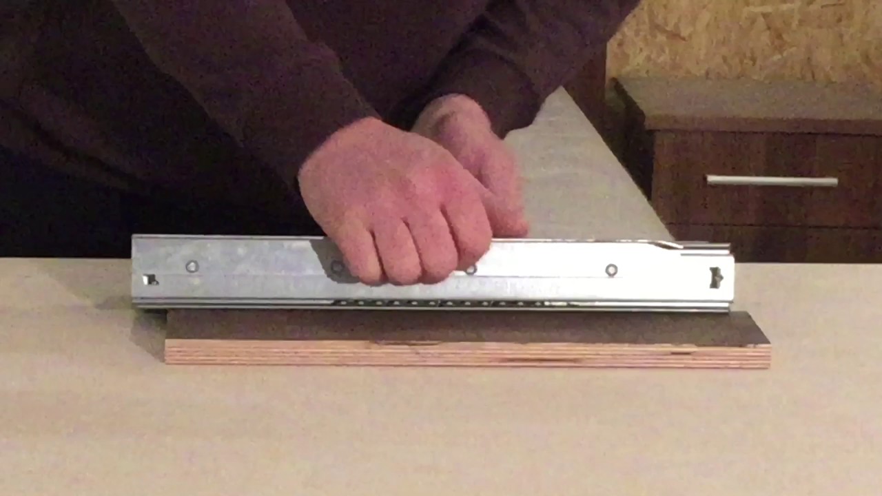 Раздвижной стол. Необычная раздвижная система.