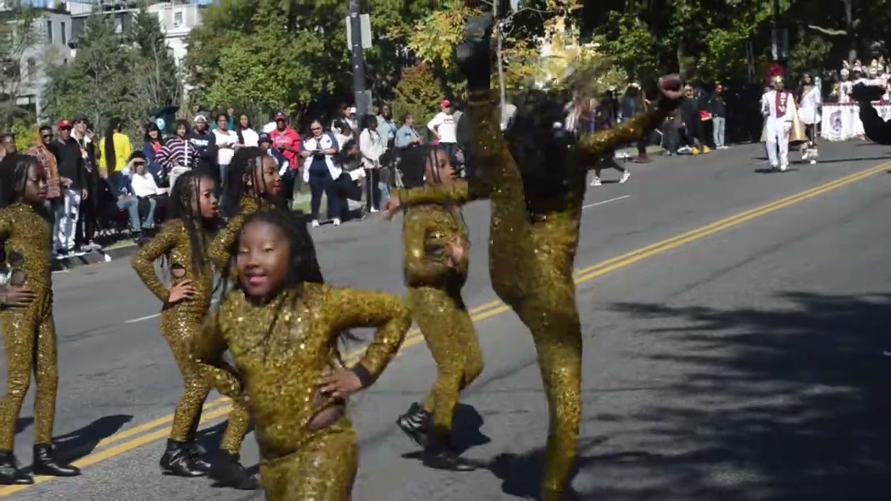 Divine Majorettes Stun at Howard University Homecoming!