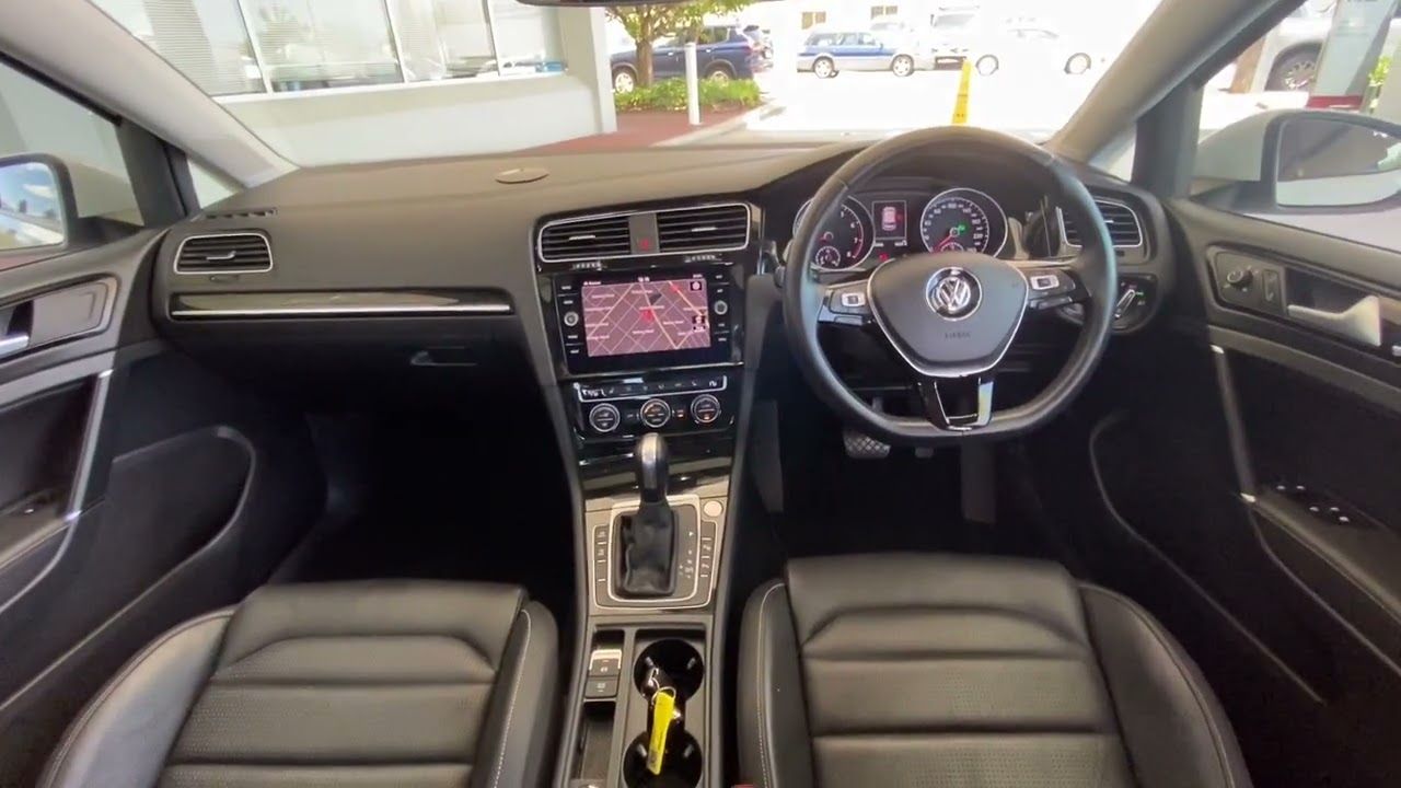 2019 Volkswagen Golf   WA