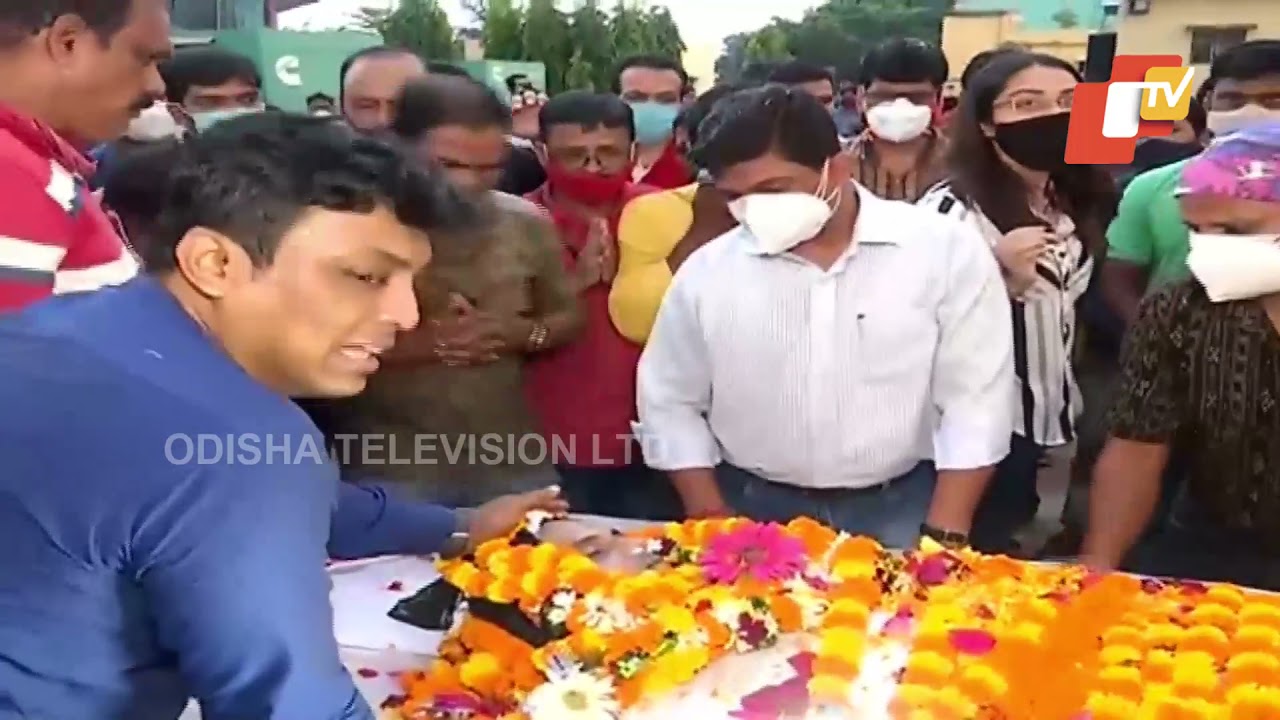 OTV Colleagues Pay Tribute To Chief Reporter Arindam Das