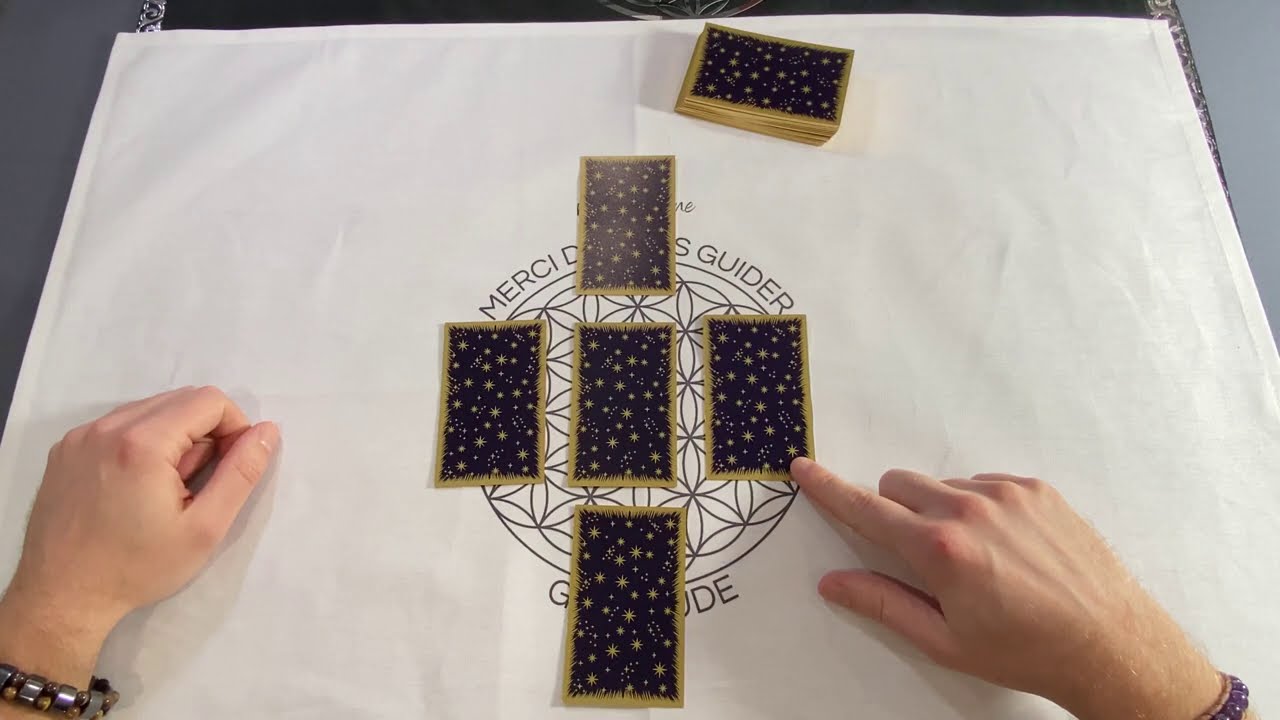 🔮 Comment faire un tirage en croix avec les cartes d'un Oracle 🙏