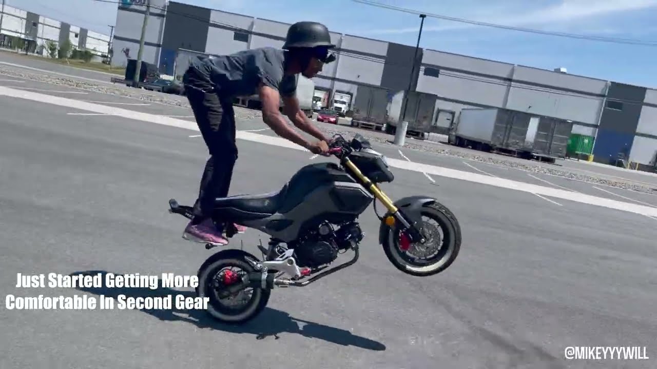 2nd Gear Wheelies At The Stunt Lot On The Grom