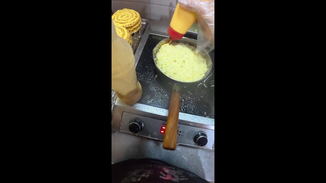 Delicious food live