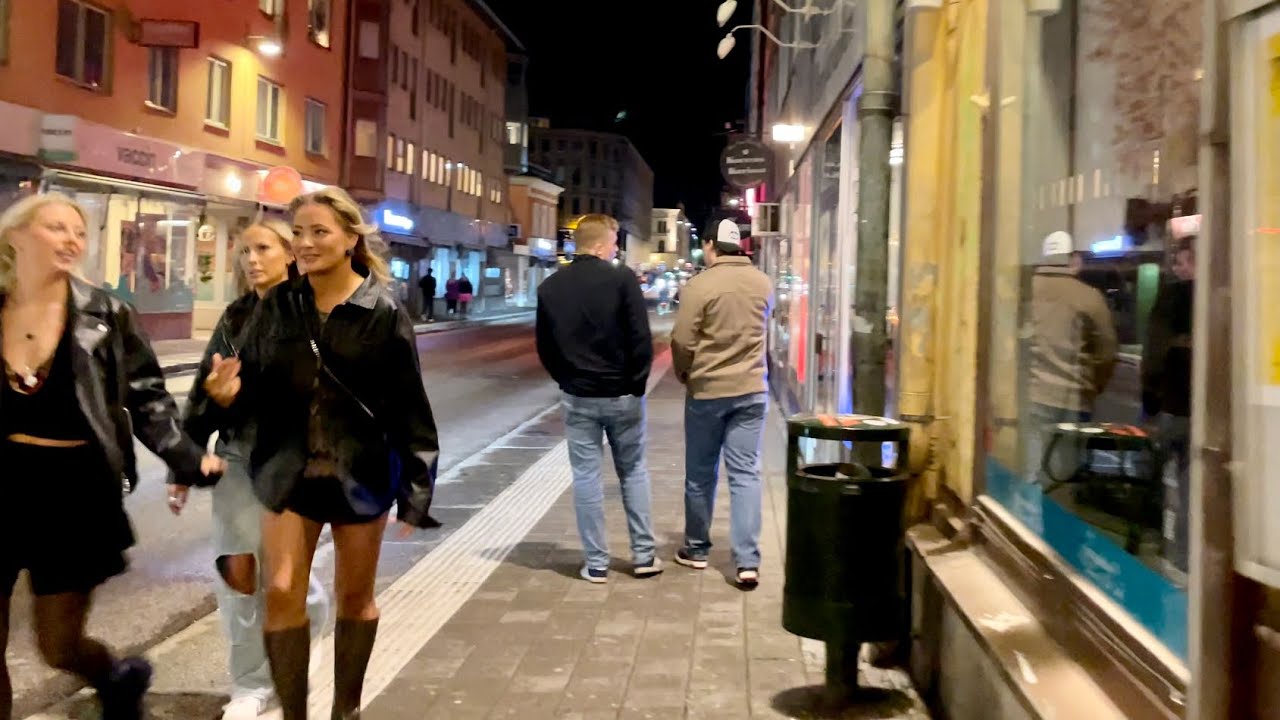 Sweden Walks: Uppsala night life the first Friday without restrictions. Long version, natural sound