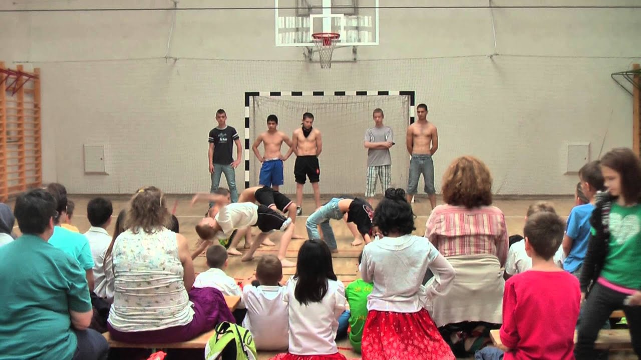 D.D. 2013. felsős fiúk gúla gyakorlata