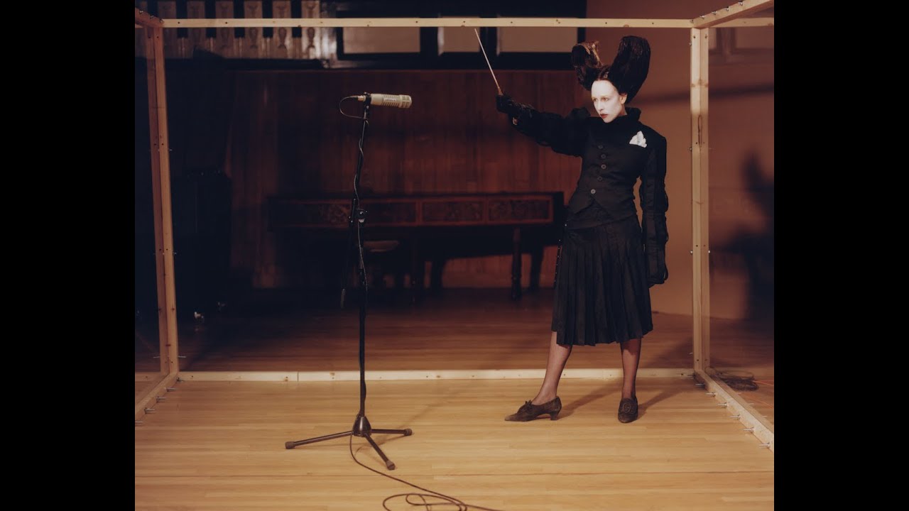 Allie X - Is Anybody Out There? (Visualizer)