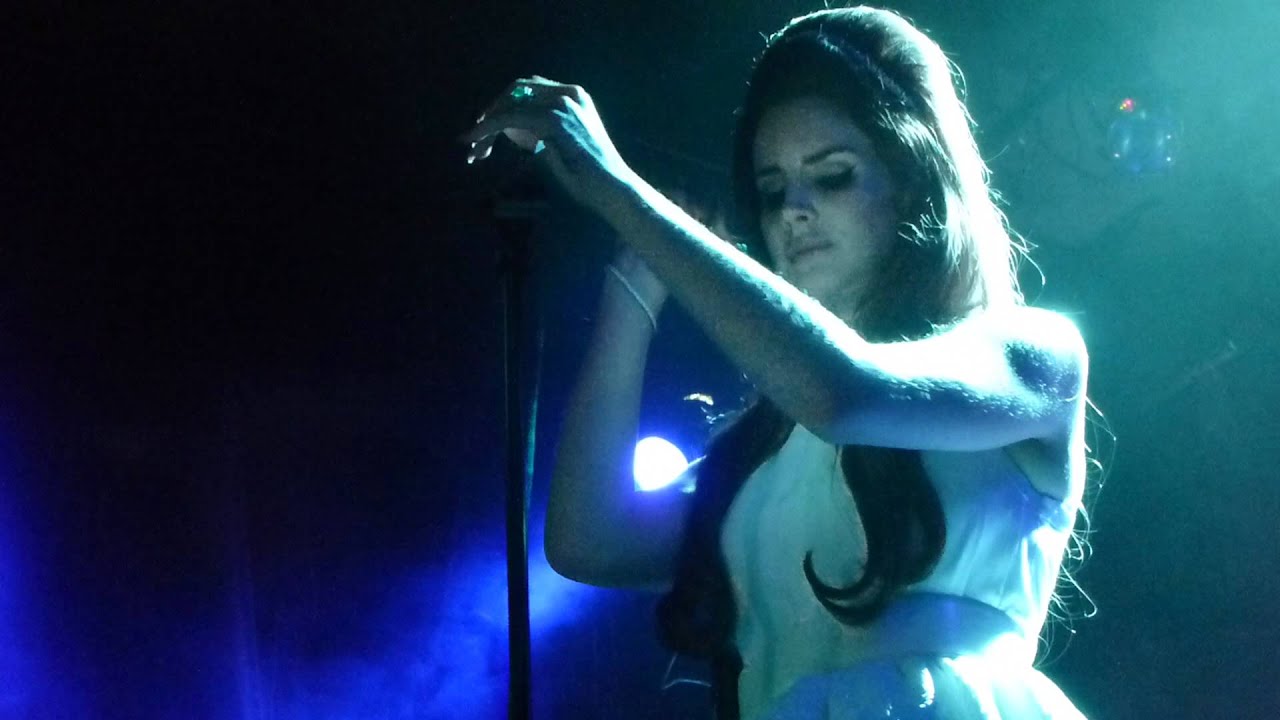 Lana Del Rey - Video Games LIVE HD (2012) Los Angeles El Rey Theatre