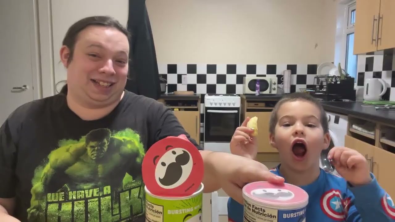 Best Buds #26: Logan Tries American Pringles + Talks About His First Pantomime Experience