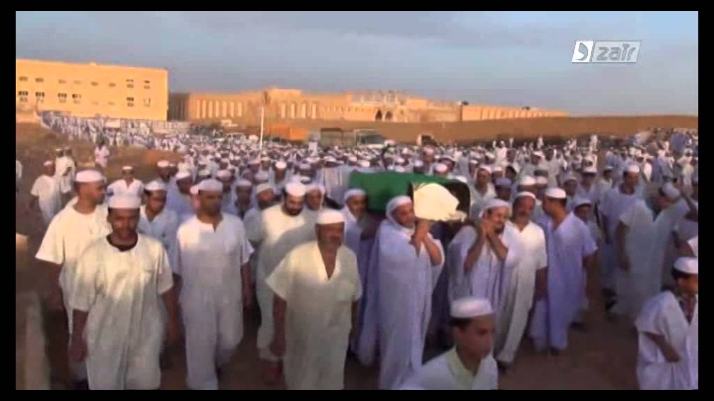 تغطية قناة Dzair TV لجنازة الشهيد أوجانة حسين 2014/07/15