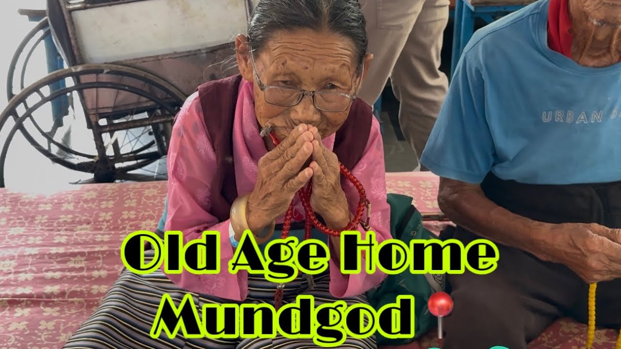 ||Cousin Sister’s Babies Sharing Love with Elders by Treating Momos|| #tibetanvlogger #mundgod 