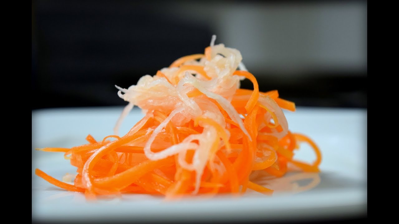 Como Fazer Daikon no Namasu (Salada de Nabo com Cenoura ao Vinagre)