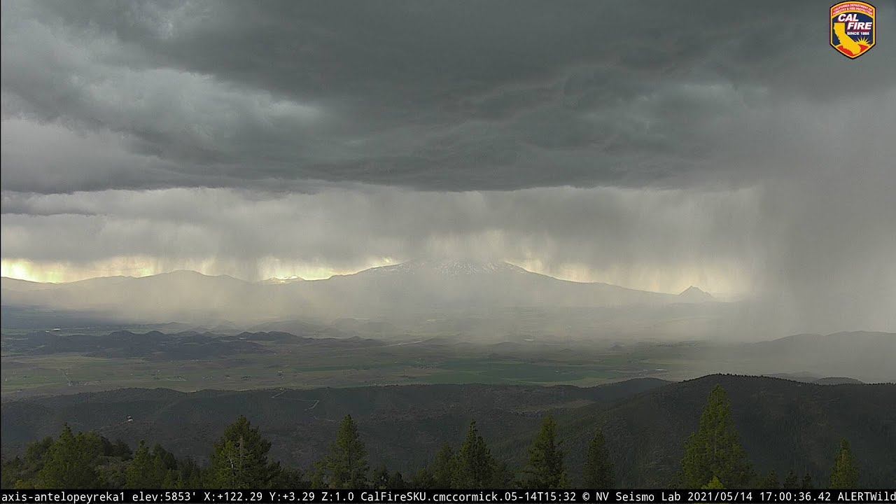 Mount Shasta Thunderstorm Kicks Up Pollen 5/14/2021