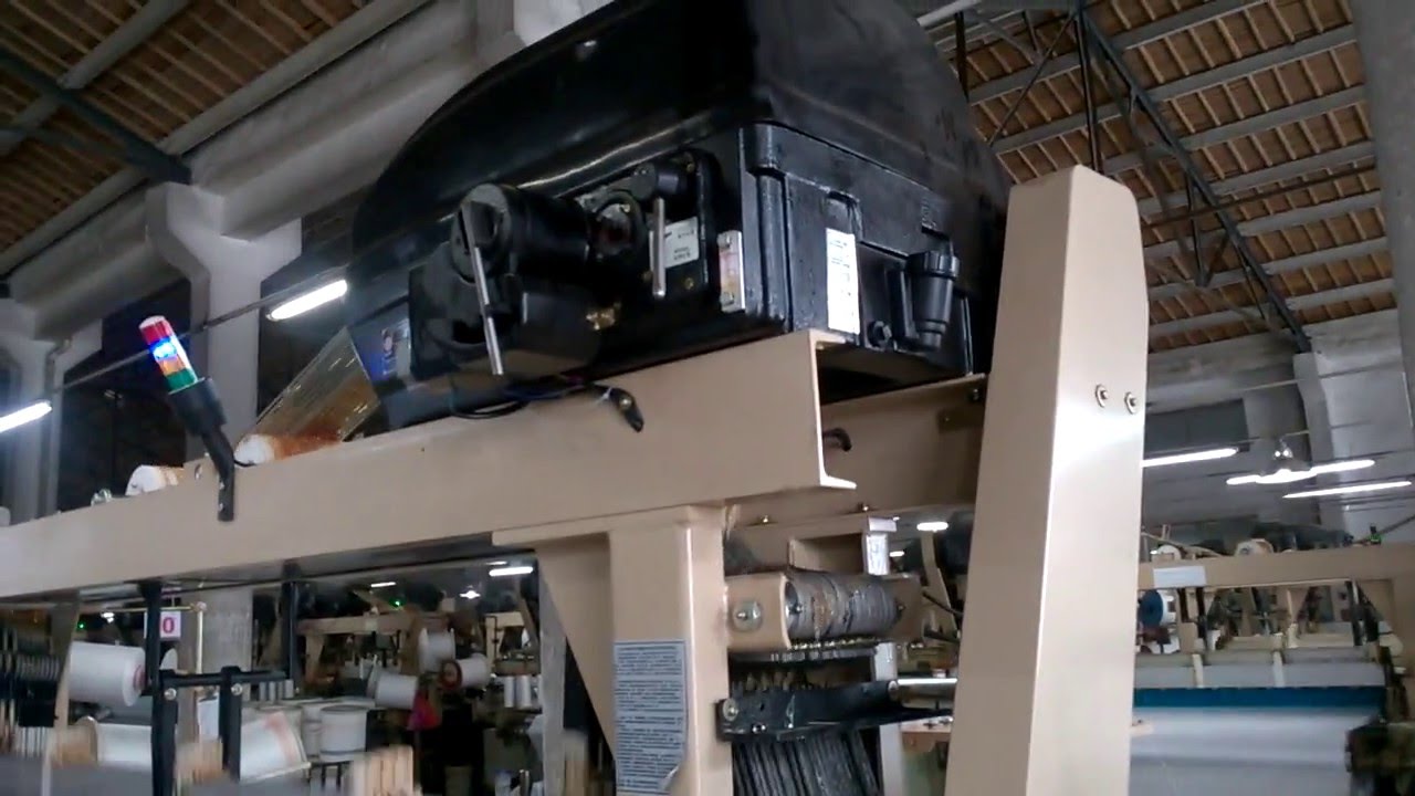 Water jet loom, dobby, double nozzle.