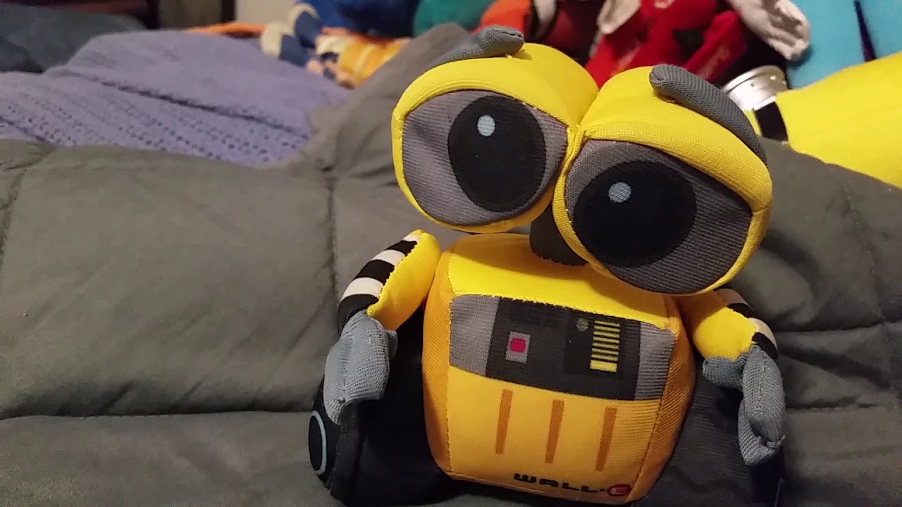 My WALL-E plushie review