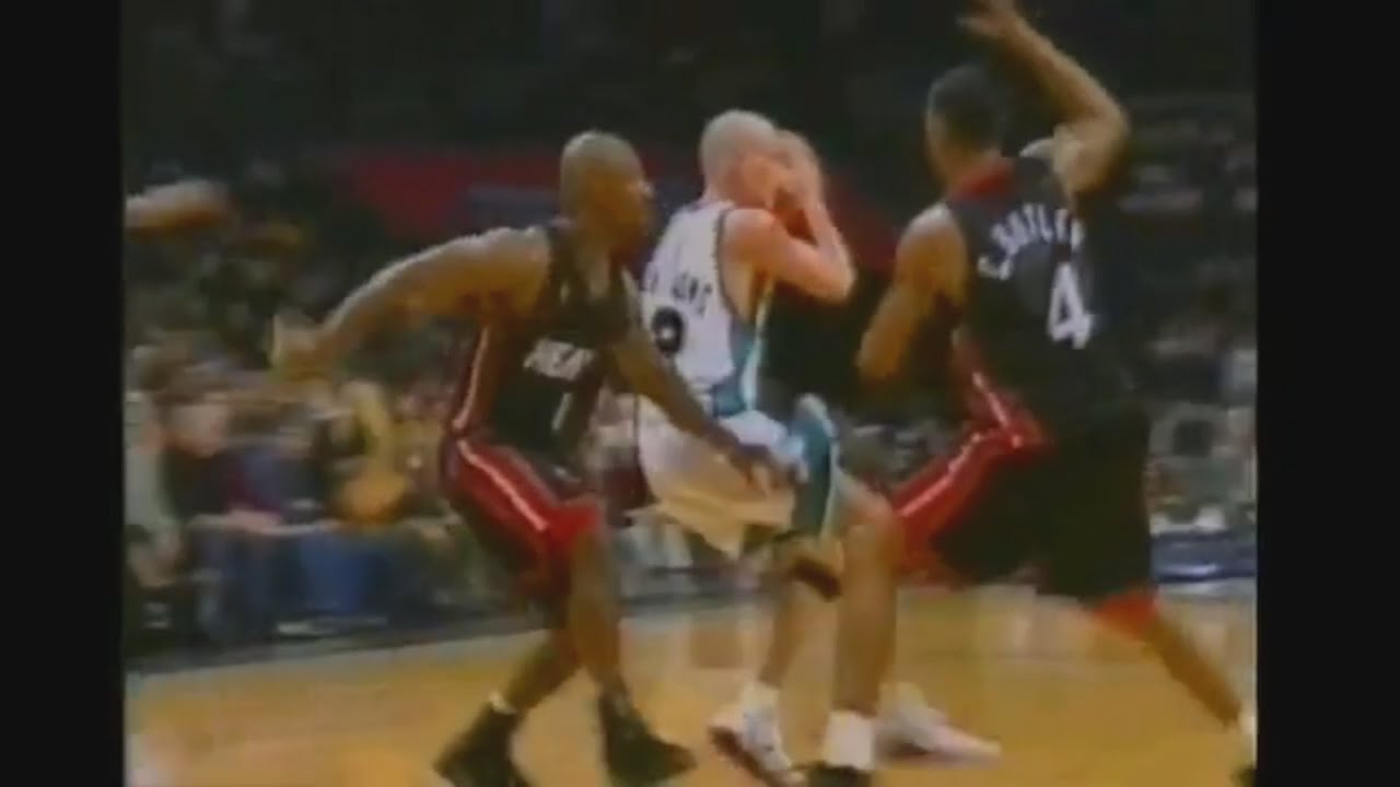 Jason Williams 18 Points 15 Ast Vs. Heat, 2002-03.