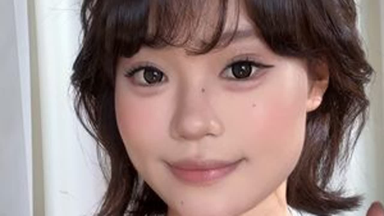 原相机来学化妆#妆教 #原相机 #唯资眼影盘 #日常网感妆容 #眼影盘