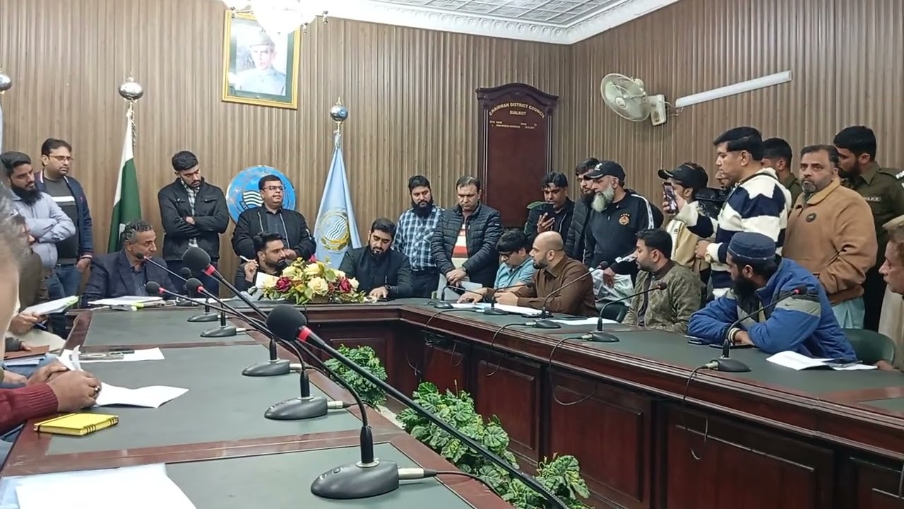 Affected file holder of Al Rehman garden Sialkot against development charges 