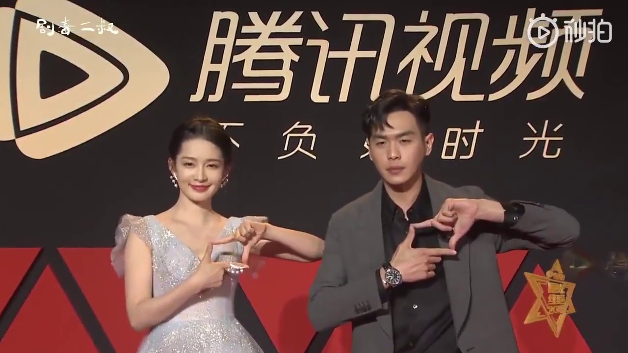 【李沁&张若昀】《庆余年》采访：互吹唠嗑