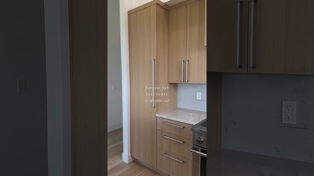 Rift White Oak European Style Flat Panel Kitchen Cabinet
