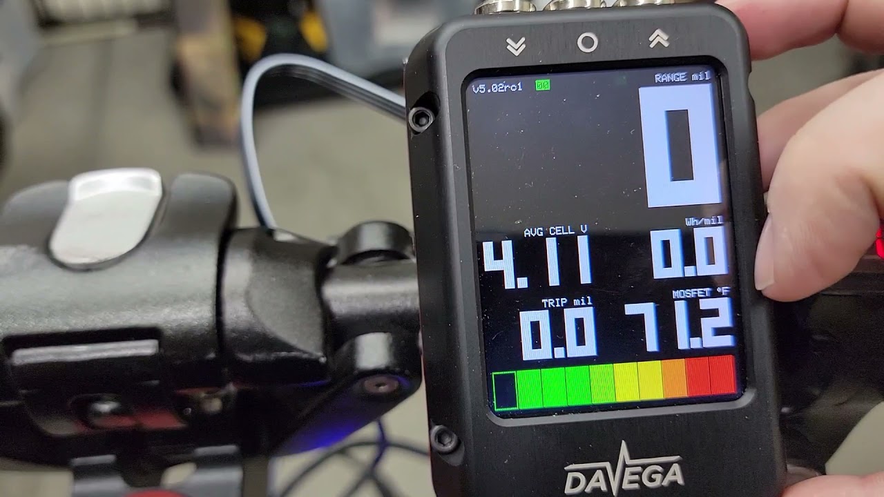 Spintend VESC controller in Zero 10x dual motor scooter with Davega display