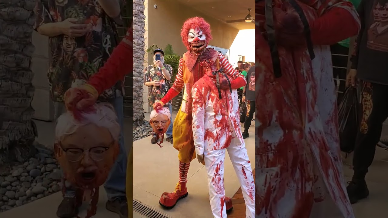 The Happy Meal Killer #halloween #halloweendecorations #halloweencostumes #horror #mcdonalds