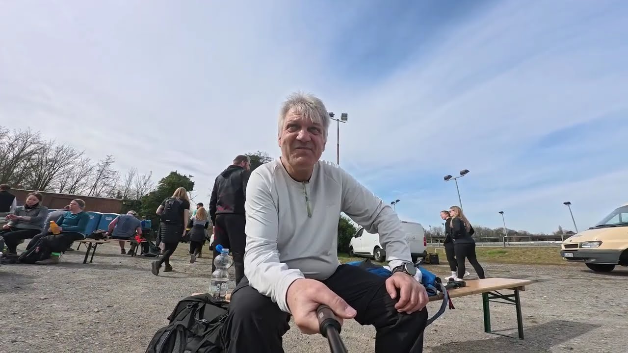 Megamarsch Mönchengladbach 50 Km mit dem Wander-Grinch. Zwei Dicke geben alles