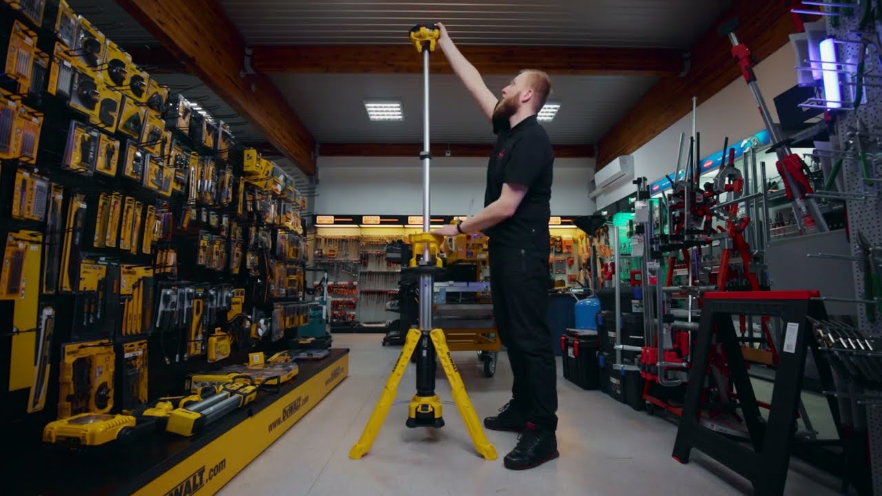 Akumulatorowe lampy i latarki DeWALT