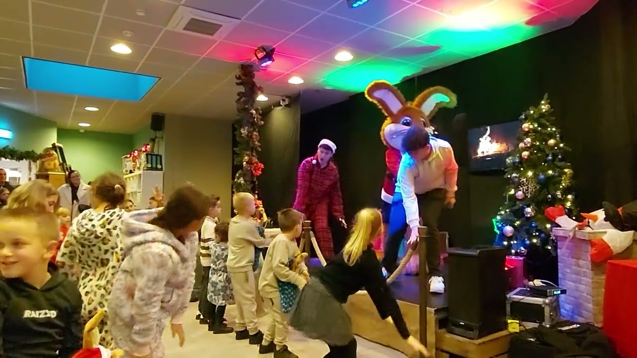 Koos konijn zondag 21 dec 2025  kerst show