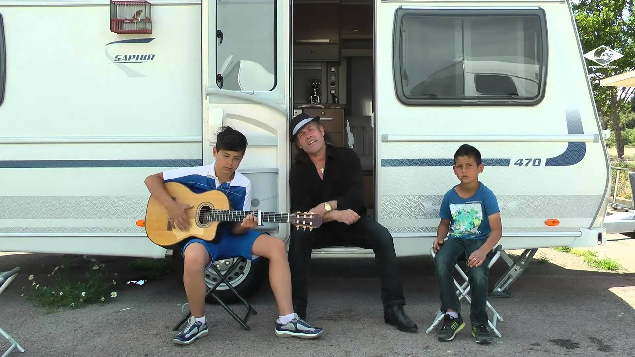 Boy Manouche a 100% Le berot et la poupa Album L'instinct Gitan