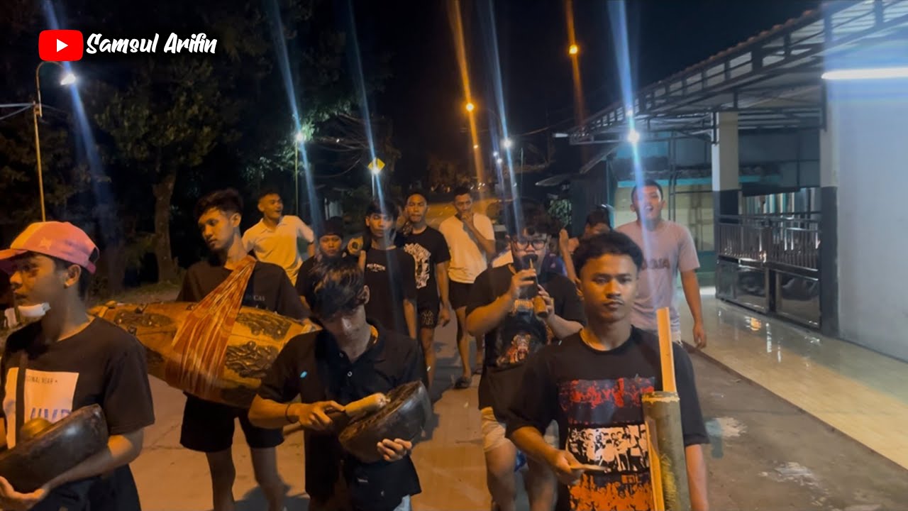 Bangunin Orang Sahur (Totek) Pake Gamelan Reog Gayeng poollll 