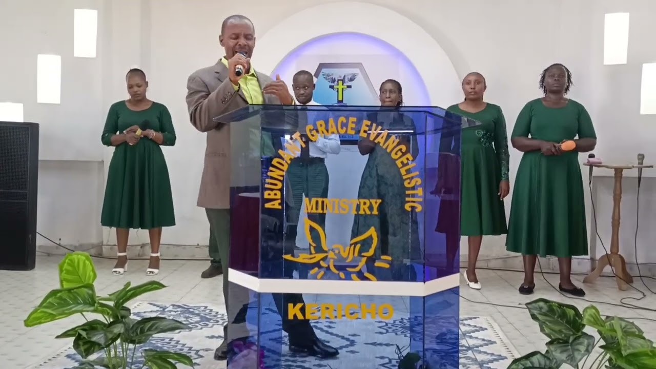 PRAISE AND WORSHIP MAIN SERVICE 