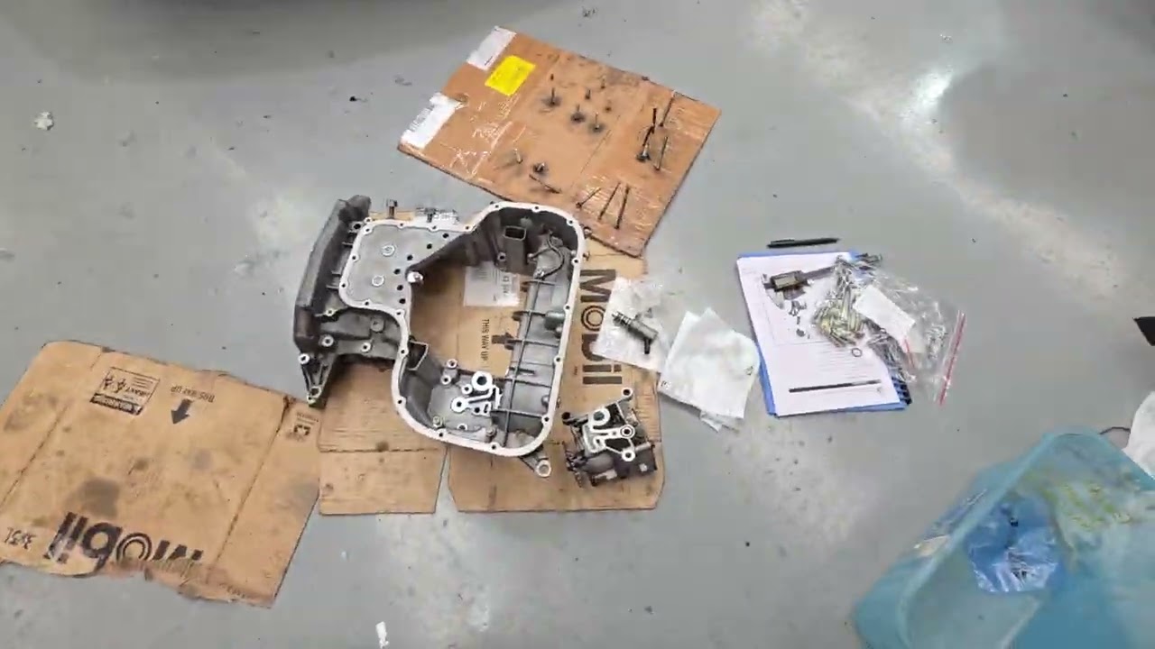 Volkswagen Amarok C.N - Starting the assembly of engine - upper sump