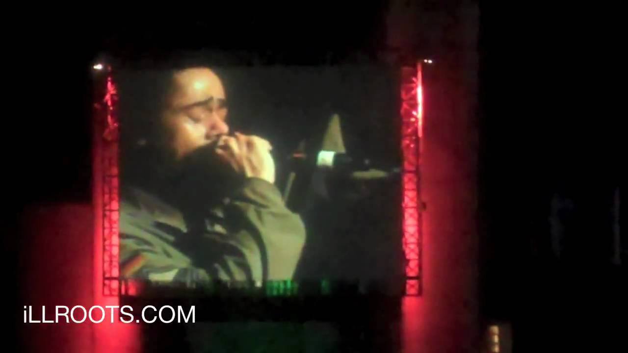 Nas & Damian Marley - Only The Strong (Live At Rock The Bells NY)