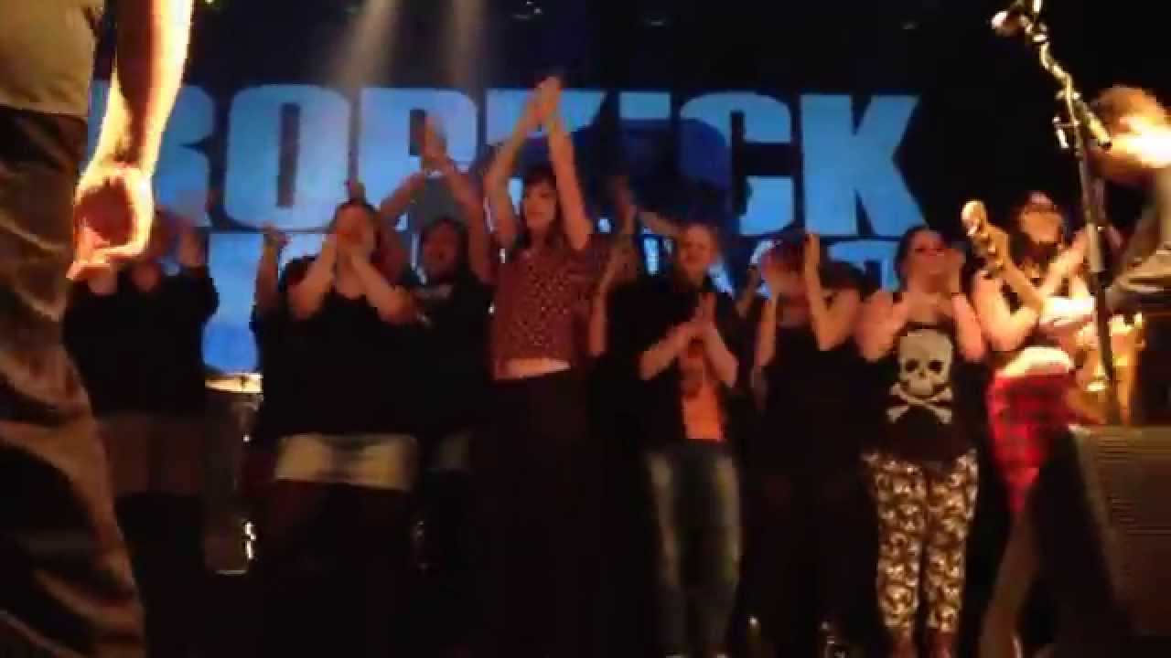Dropkick Murphys - Barcelona 17.02.2015 - Girls Stage Invasion