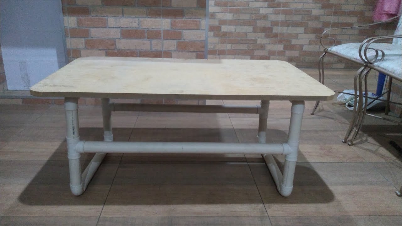 mesinha de cano PVC