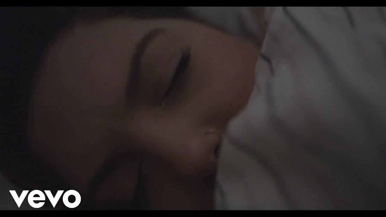 Mary Lambert - Hang Out With You