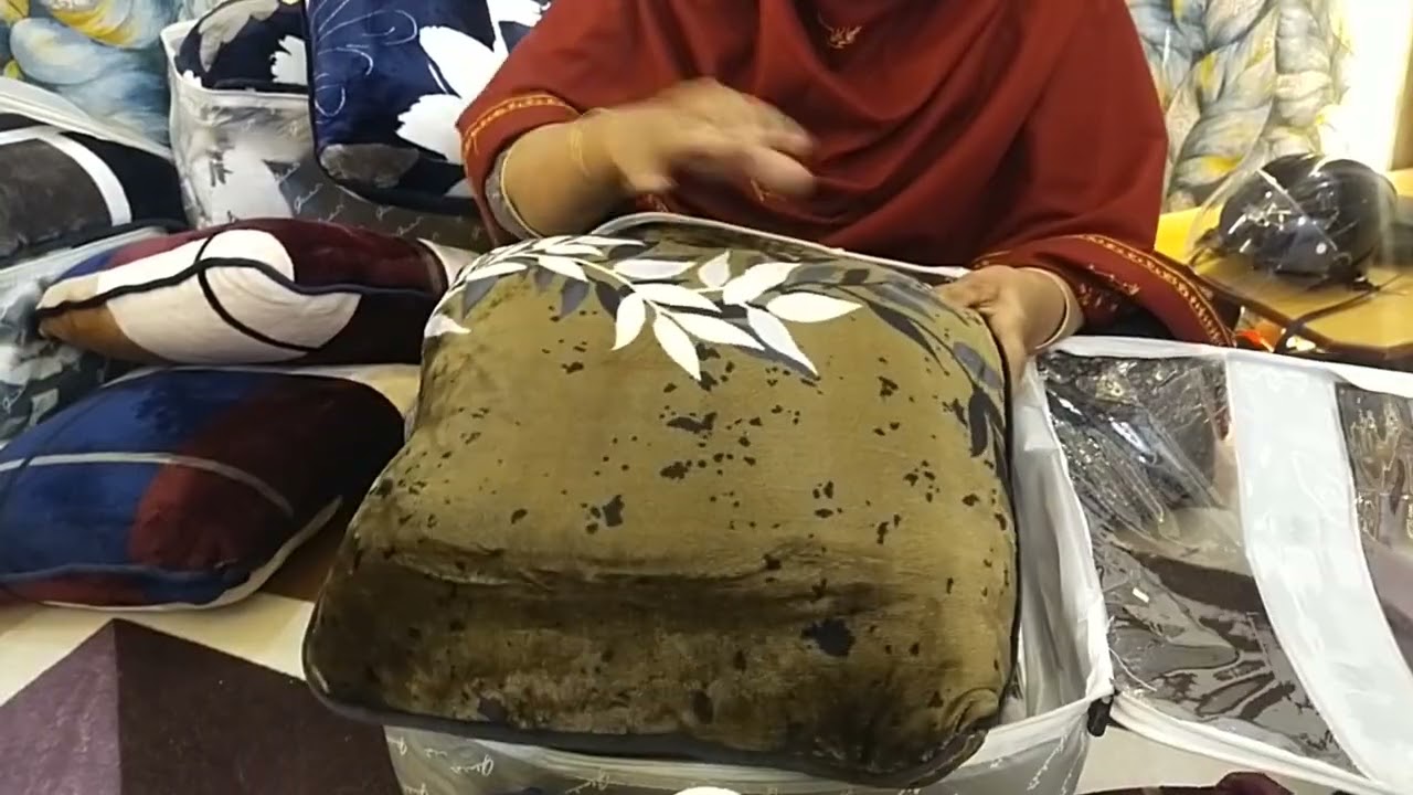 गजब गजब बैडसीट आई है9306204914