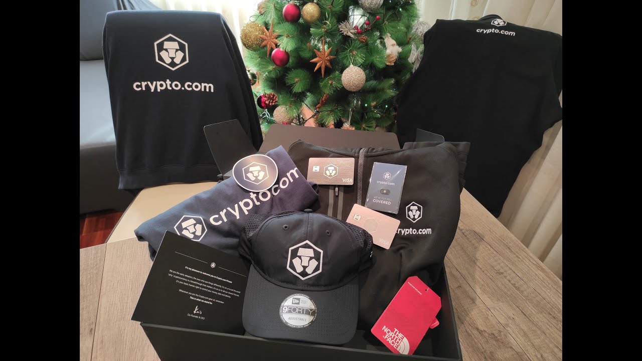 Unboxing Crypto.com Private Welcome Pack!