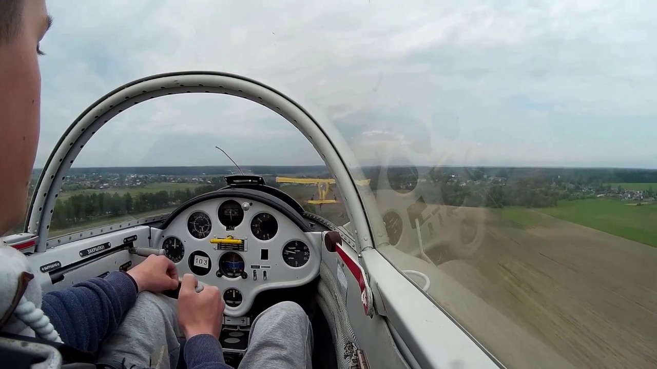 Flying a Glider L-13 Blanik