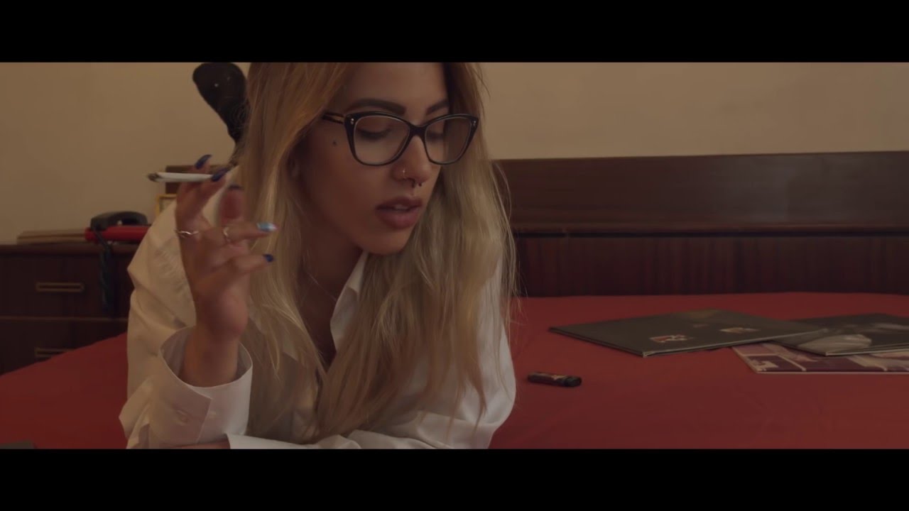 solmeister: Alex Turner [OFFICIAL VIDEO]