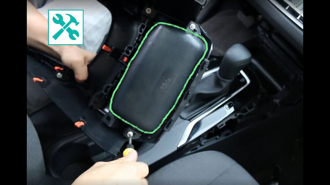 Toyota | Qi wireless CHARGER installation 🛠 📱 🔋