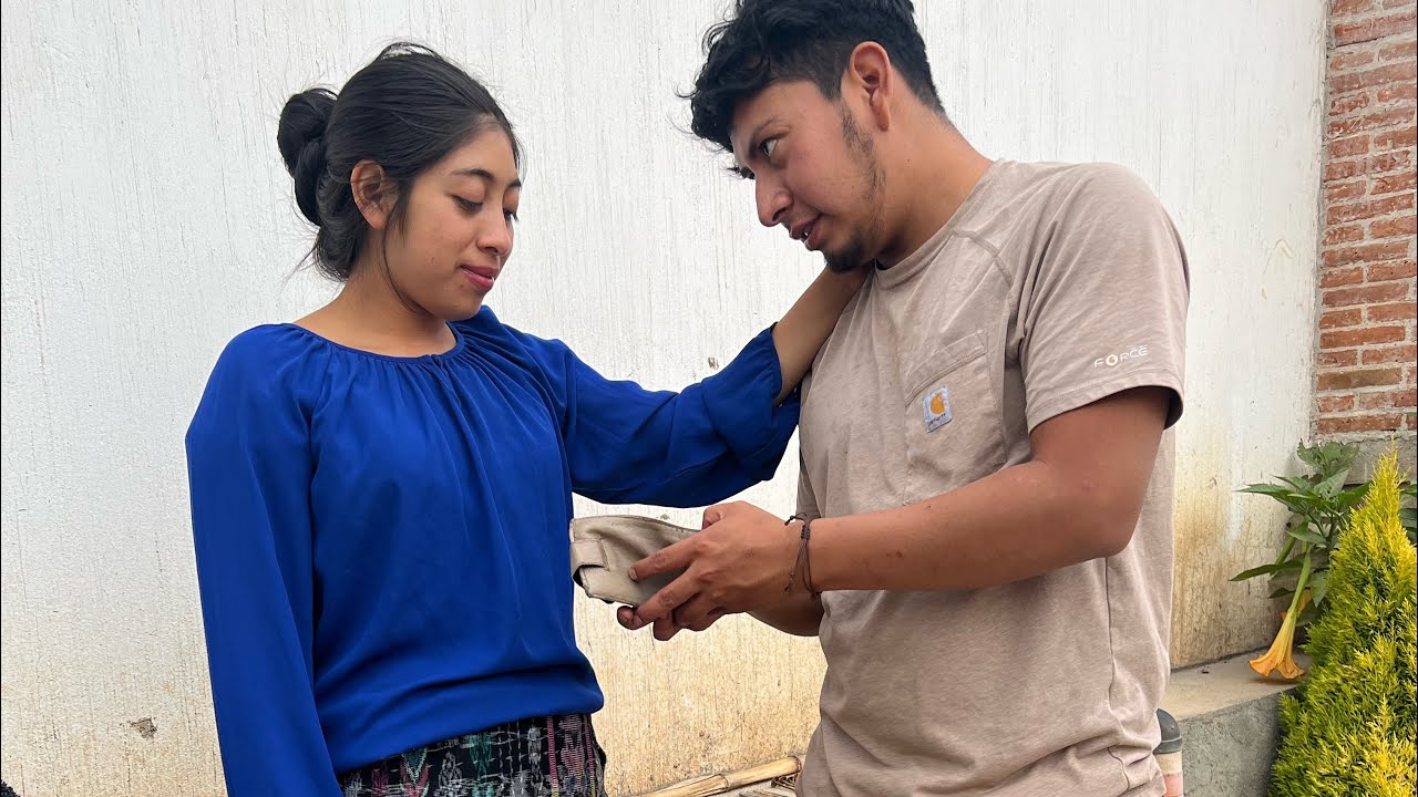 se pelean por el amor del jardinero