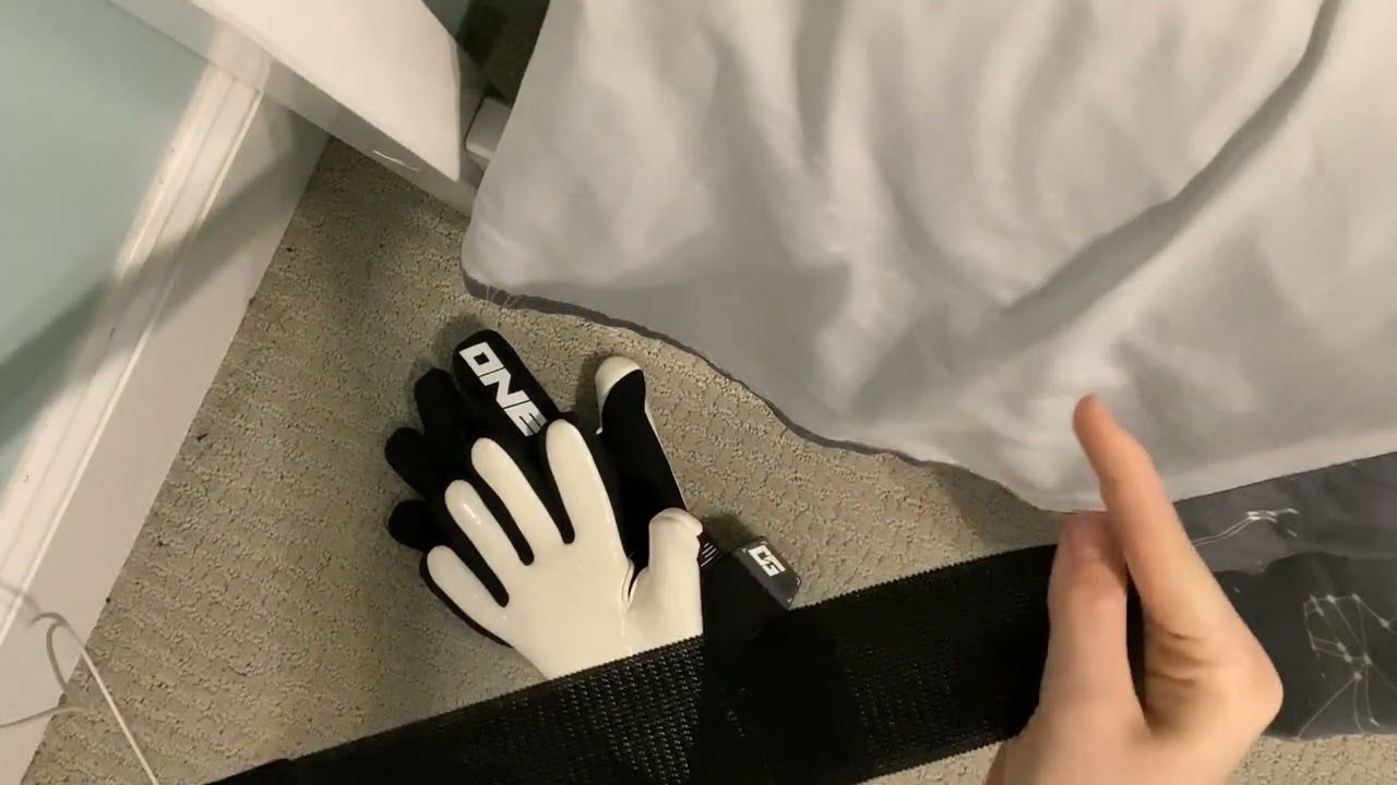 One glove og1 midnight #theoneglove
