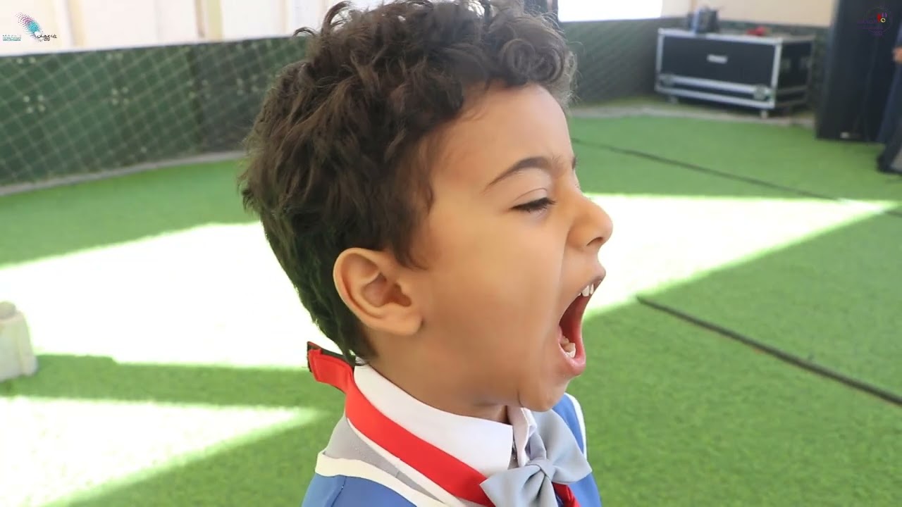 مراسم تحية العلم في الباقة الكشفية مدرسة ضياء الأمل الخاصة ثنائية اللغة بولاية إزكي