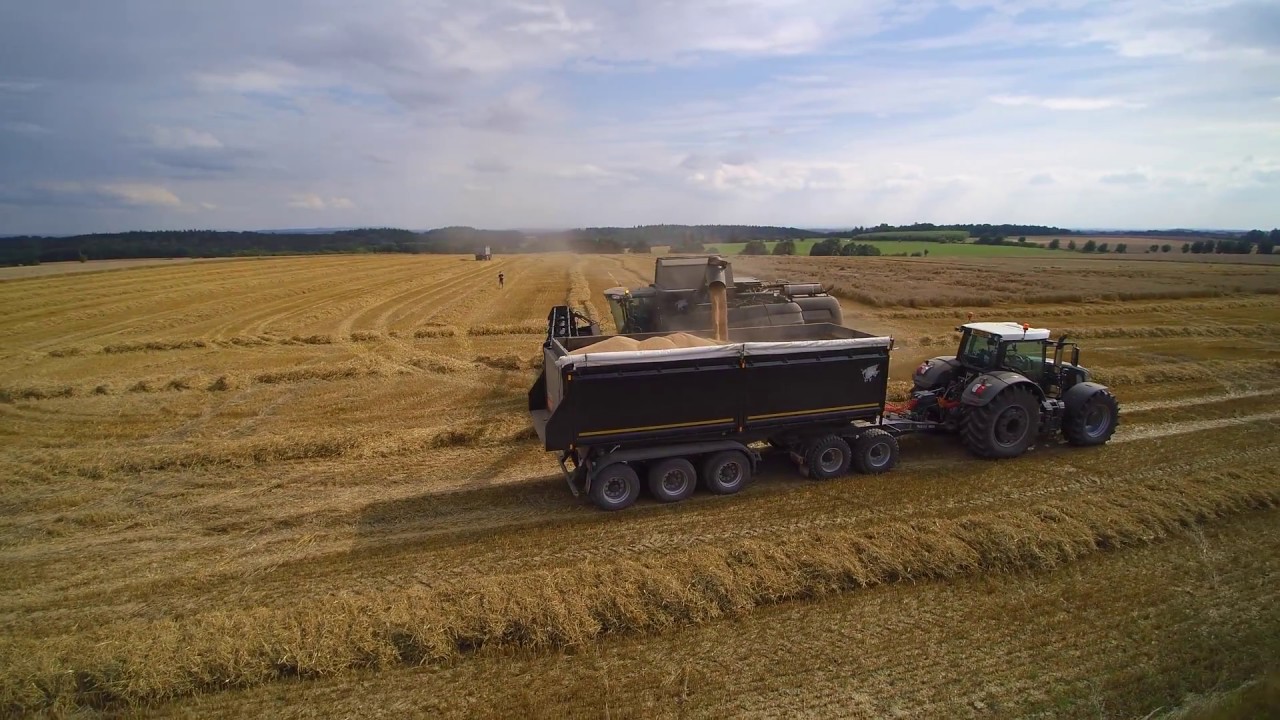 NEW HOLLAND CX8080 Elevation Mrs. Black | FENDT 939 Mr. Black dolly system | 4K