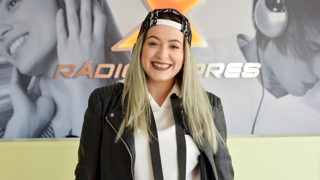 Dominika Mirgová - Akustický Megamix (Expres Live)